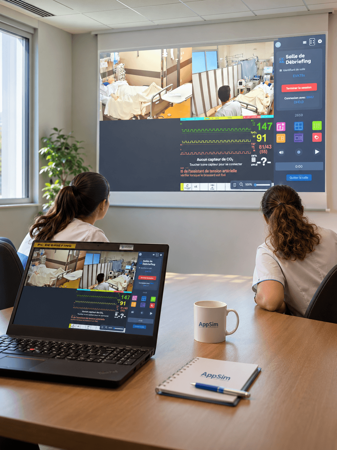 Salle de débriefing pour suivre une simulation avec AppSim